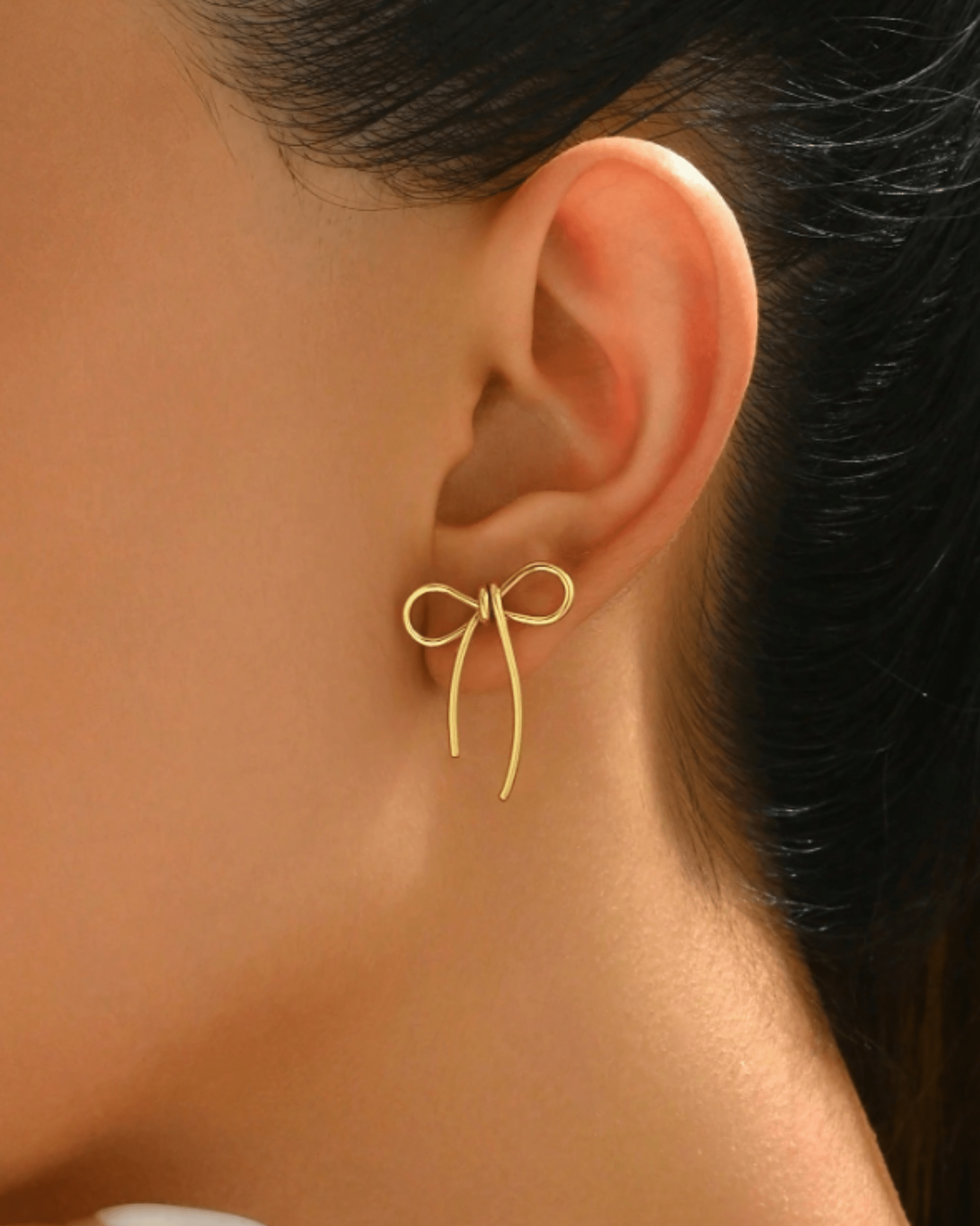 Ribbon Glow - Opulent Lebanon